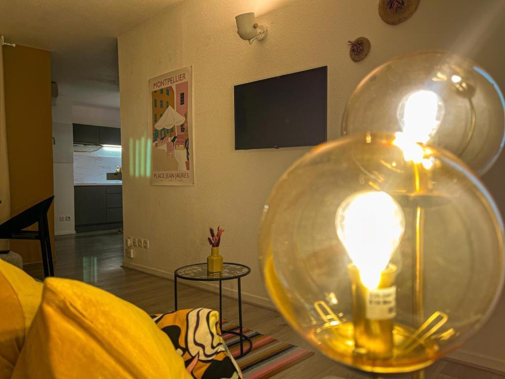 Suite Cobalt Villeurbanne Bagian luar foto