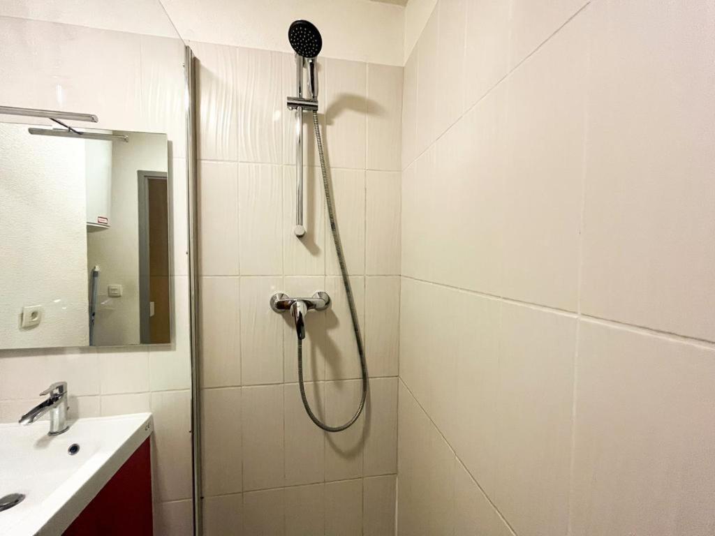 Suite Cobalt Villeurbanne Bagian luar foto