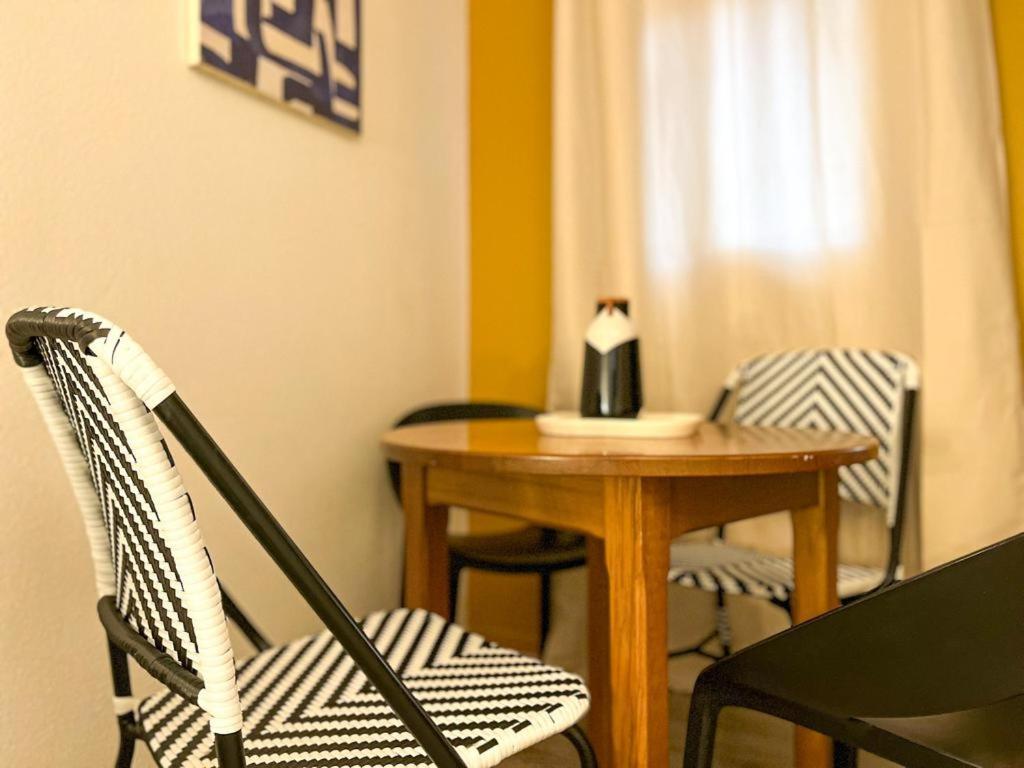 Suite Cobalt Villeurbanne Bagian luar foto